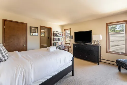 Crystal View by Avantstay Al Fresco Dining w/ View of Lake Tahoe + Crystal Bay