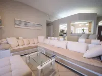 Super Clean Fantastic Pool Home Near Everything