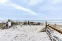Beachfront Lavallette Home - 2 Mi to Casino Pier! - 3-Star