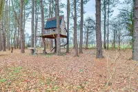 Spacious Trappe Getaway w/ Outdoor Pool & Gazebo! - 3-Star