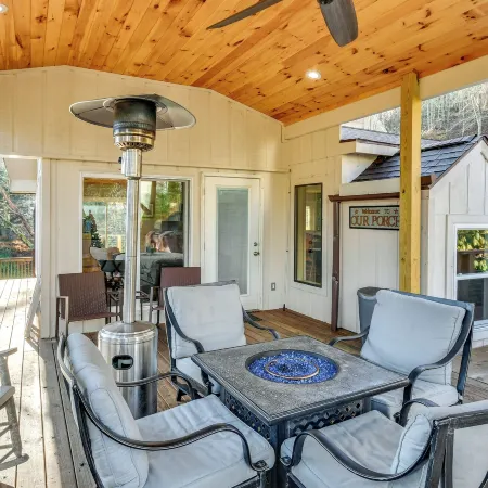 Pool & Golf Club! Riverfront Retreat in Newland
