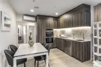 Modern 2Br Penthouse for Families by Zodiak Stays Hotell i Parnell