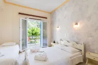 Aristides Studios Hotels in Perama