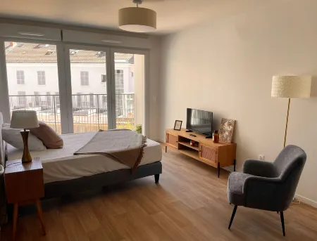 Zenao Appart'hôtels Châlons-en-Champagne Отели в г. Компертри