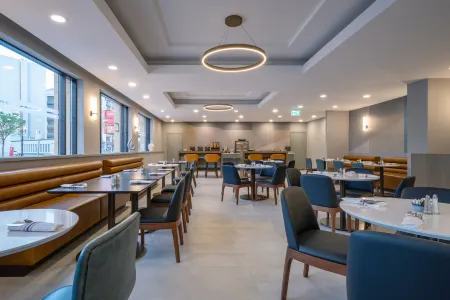 Holiday Inn & Suites Winnipeg-Downtown Отели в г. Виннипег