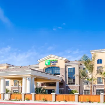 Holiday Inn Express & Suites EUREKA by IHG