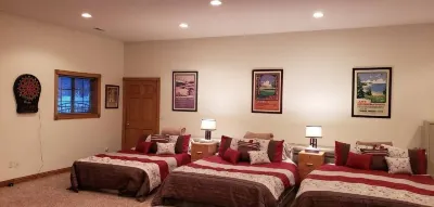 The "Pool Barn" w/Pool, Hot Tub,  Billiards & more near Indiana Dunes Hotels near Indiana Dunes National Park