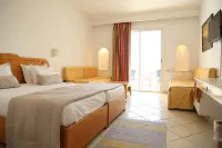 Golf Residence- Families and Couples Only