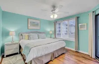 103 H Tidewater by Avantstay Walk to Beach Community Pool