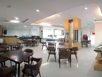 Collection O 1279 Hotel Grand Celino Makassar Hotel a Distretto di Makassar