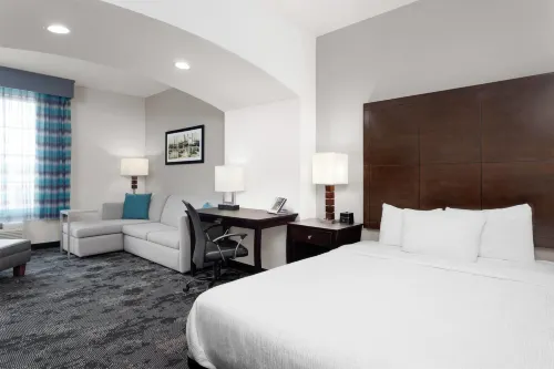 La Quinta Inn & Suites by Wyndham Columbus - Edinburgh Hotels in Columbus