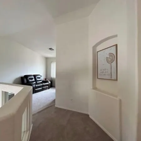 2-Story Home, 10 minutes away from Spring Training!
