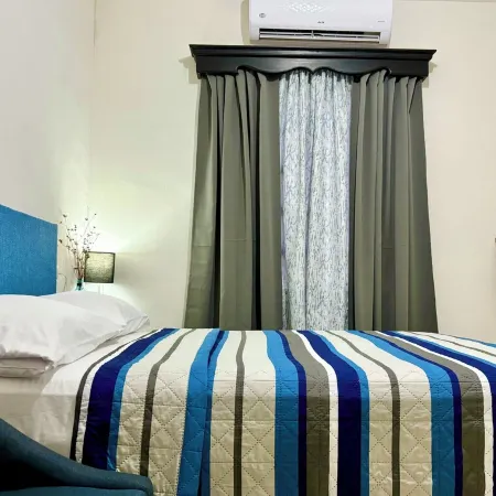 OFFER Excellent Private House, Garden, BBQ, Garage.