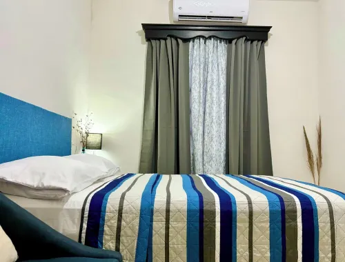 OFFER Excellent Private House, Garden, BBQ, Garage.
