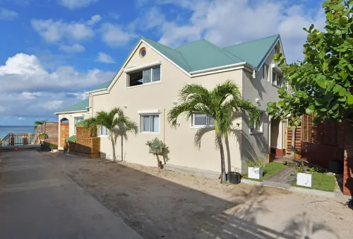 Villa YVANTINO OCEAN (4 bedrooms) the feeling of being on the deck of a boat