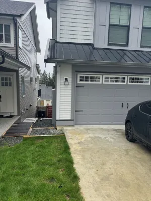 Home away from home, next to Mission golf course, racetrack and hiking trails. Hotels in Mission