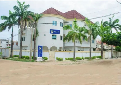 Beach Sand Hotel & Resort, Cotonou Deluxe Room 1