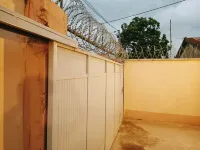 Peaceful wall fenced apartment with free parking and tight security Отели в г. Манъятта