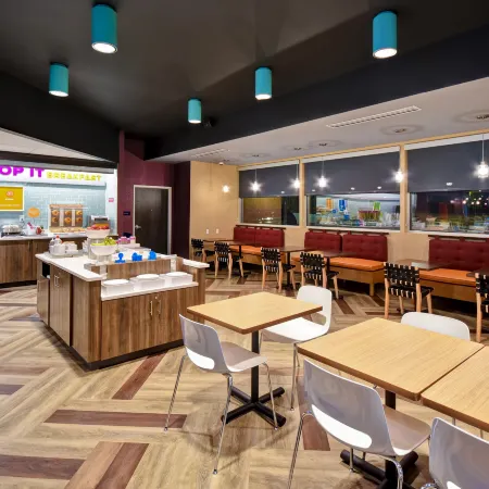 Tru by Hilton Fort Wayne North