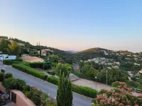 Appartement "rooftop" Avec Très Grande Terrasse à 2km de la mer