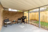 Charming 3-bedroom townhome in Shalimar with WiFi Hotels near Air Force Armament Museum