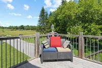 4-bedroom barn in terrific Sister Bay with WiFi, AC. Enjoy your stay Hotels in Liberty Grove