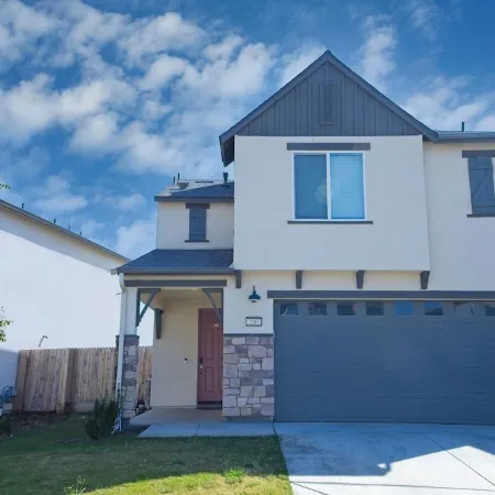 Charming 3-bedroom house in nice Merced