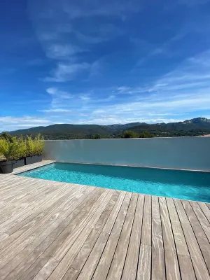 x1f33f; Villa with swimming pool and panoramic view Auriol Near Cassis, Marseille and Aix Hotels in Auriol