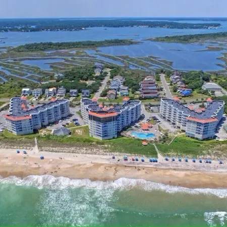 OCEAN FRONT 2-bedroom condo in North Topsail Beach