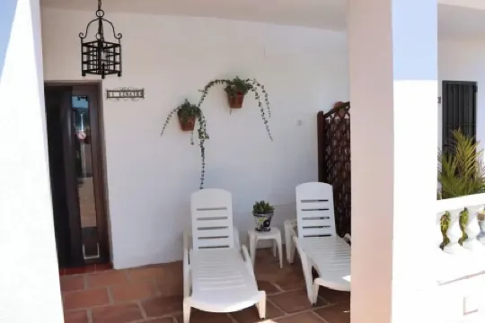 Relax & Recharge: Studio Iznate with Pool View & Luxury Kitchen