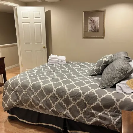 #11 2-bedroom apartment in historic Lorain, across from Palace Theatre.