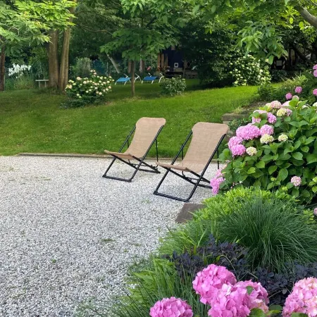 Elegant Euganean Hills apartment with garden view