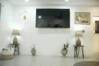 Spacious 4-bedroom  villa with AC and a Panoramic view on The ocean. Hotels in Swetes