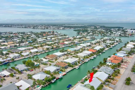 Pool, Key Colony Beach, Dock, Across from the Golf Course
