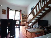Small Duplex terrace on top floor with magnificent view of the Vercors mountains 克萊住宿飯店