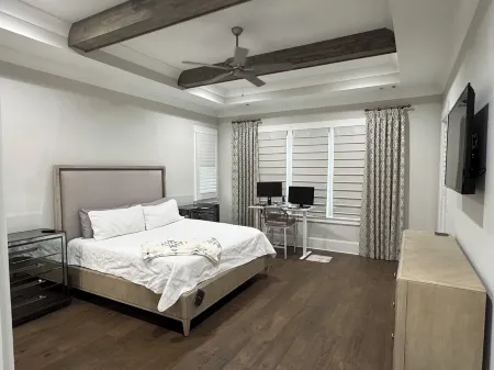 Reynolds house near Augusta and lake! 4 bedroom perfect for golfer/corporate!