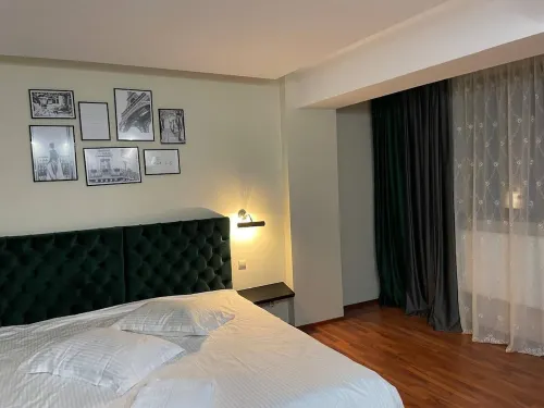 Luxury villa 4U iasihotel 5min to center & airport