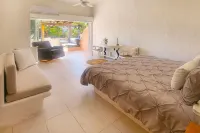 Beach House in Ixtapa - Playa Iguana Residential
