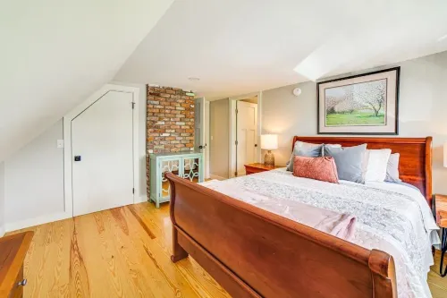 Terrific 3-bedroom cottage with AC in charming Cavendish