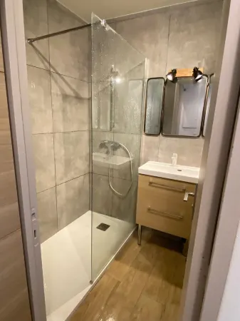 Magnifique Studio vue mer Presqu'île de Giens - Porquerolles Отели рядом с достопримечательностью «Le port de l'ile de Porquerolles»