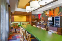 Comfort Inn & Suites Green Bay Stadium Area - 朝食