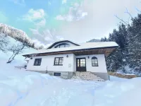 Marvelous 4-bedroom house with WiFi in Moieciu de Sus, near Bran Castle Hotels in Moieciu