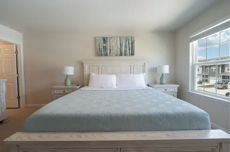 Beautiful townhome in welcoming Luray, only min to Caverns and Shenandoah Valley Отели в г. Лурей