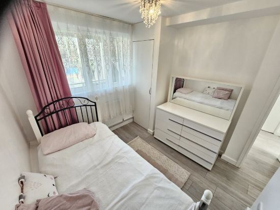 Cosy 2 bed flat with WIFI