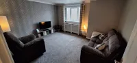 2 Bedroom flat with great Glasgow/Edinburgh connections. Hotels in Coatbridge