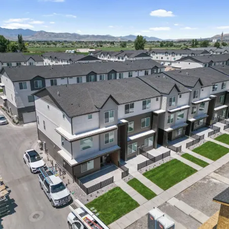 Family-Friendly 3-Story Home Sleeps 9