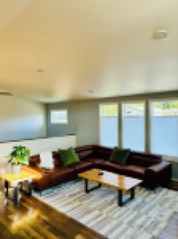 Home Near Mendenhall Glacier, Hot Tub, Free Parking