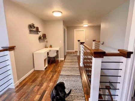 Spacious 5-Bed Retreat w/ Firepit, Pet-Friendly & Updated Interiors!