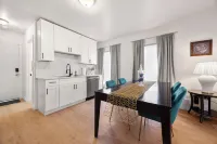 Modern Serenity Stay w/ king Bed, WIFI and Central Air 1 & 1/2 baths!