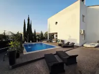 Detached 3-bedroom villa with private pool on Olhos de Água and Falésia beach